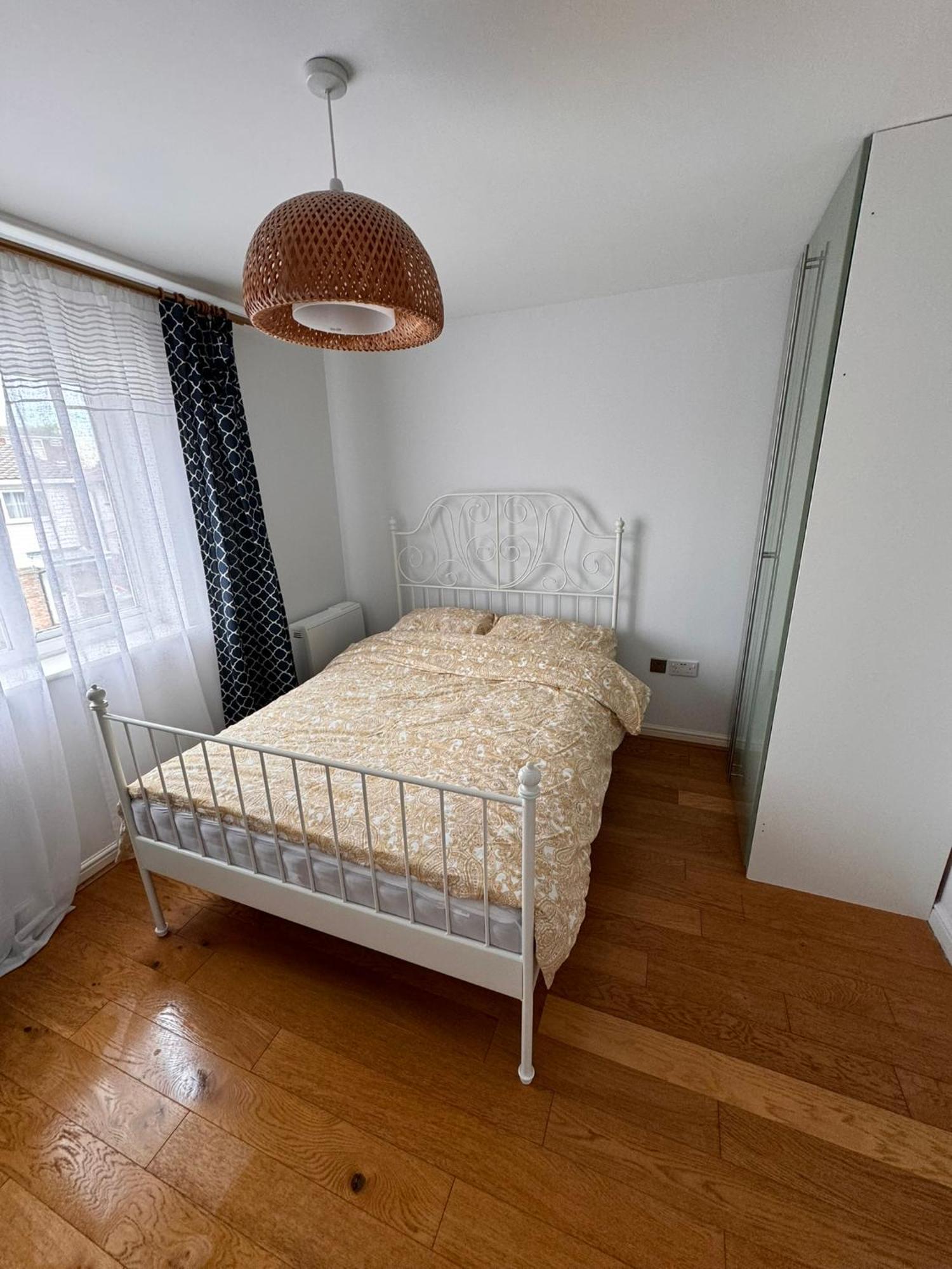2-Bedroom Flat Walking Distance To Excel London - Perfect Location! 외부 사진